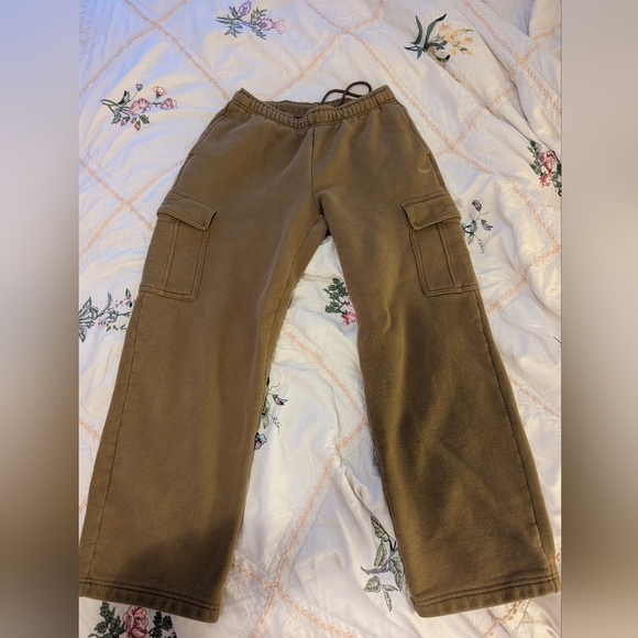 TNA Green Cargo Sweats - Picture 2 of 4